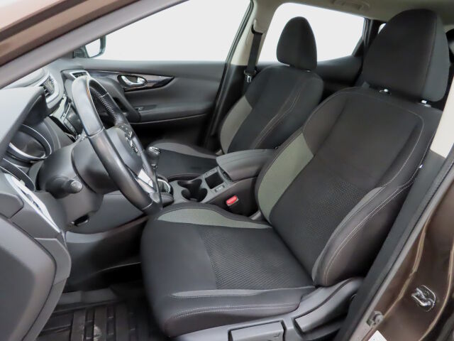 Nissan Qashqai 2019 DIG-T 140 Acenta 2WD 6M/T NNC Display