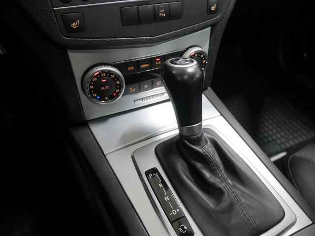 MERCEDES-BENZ C 2010 180 CGI BE A Premium Business