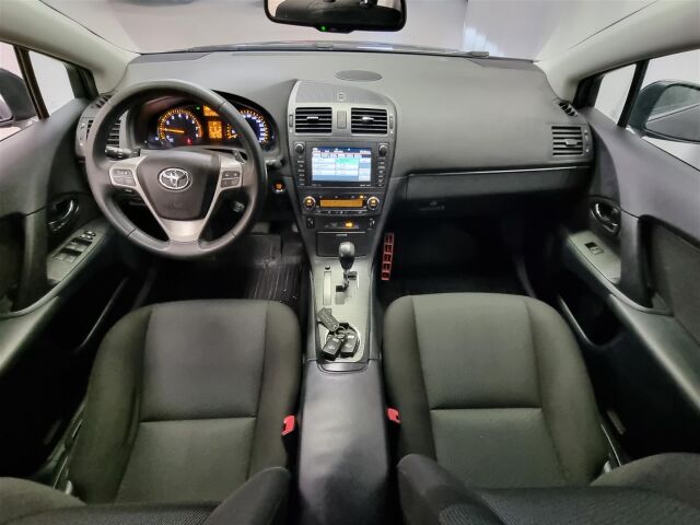 TOYOTA Avensis 2010 2,0 Valvematic Linea Sol Plus Wagon Multidrive S / Koukku / Navi / P-Kamera