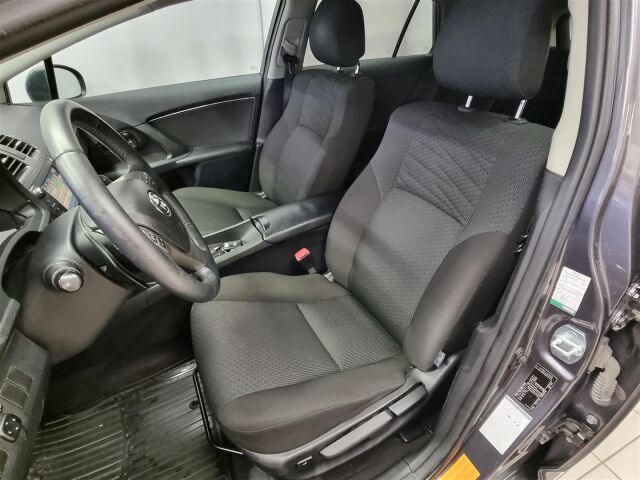 TOYOTA Avensis 2010 2,0 Valvematic Linea Sol Plus Wagon Multidrive S / Koukku / Navi / P-Kamera