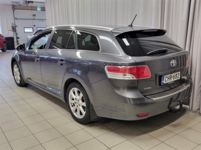 TOYOTA Avensis 2010 2,0 Valvematic Linea Sol Plus Wagon Multidrive S / Koukku / Navi / P-Kamera