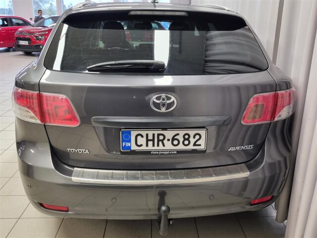 TOYOTA Avensis 2010 2,0 Valvematic Linea Sol Plus Wagon Multidrive S / Koukku / Navi / P-Kamera