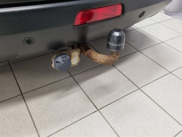 NISSAN Qashqai 2010 1,6L Acenta 2WD 5MT MY10 / Vetokoukku / Vakionopeudensäädin / M-Lämmitin