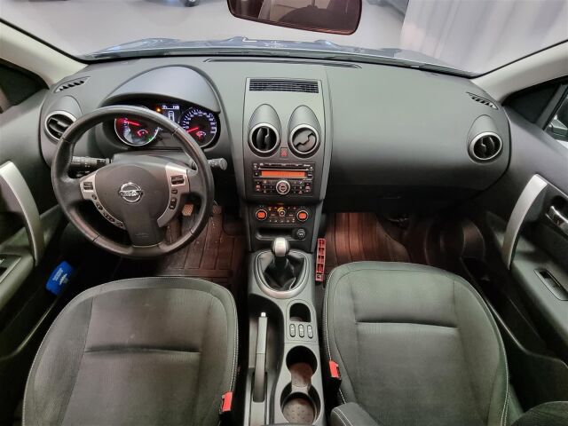 NISSAN Qashqai 2010 1,6L Acenta 2WD 5MT MY10 / Vetokoukku / Vakionopeudensäädin / M-Lämmitin