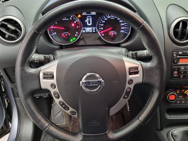 NISSAN Qashqai 2010 1,6L Acenta 2WD 5MT MY10 / Vetokoukku / Vakionopeudensäädin / M-Lämmitin
