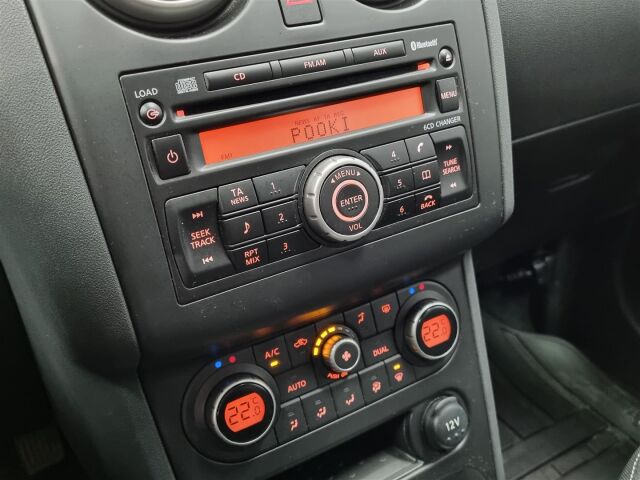NISSAN Qashqai 2010 1,6L Acenta 2WD 5MT MY10 / Vetokoukku / Vakionopeudensäädin / M-Lämmitin