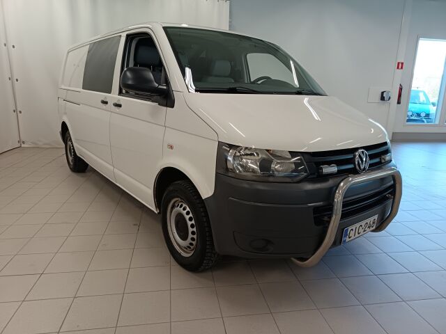 VOLKSWAGEN Transporter 2011 umpipakettiauto pitkä 2,0 TDI 75 kW 3200kg