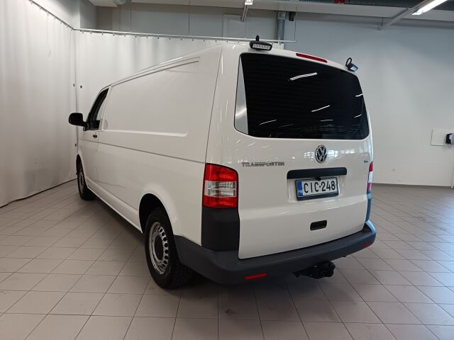 VOLKSWAGEN Transporter 2011 umpipakettiauto pitkä 2,0 TDI 75 kW 3200kg