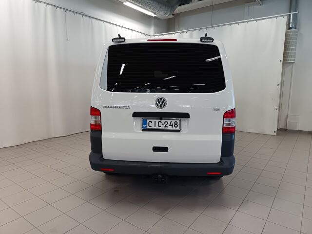 VOLKSWAGEN Transporter 2011 umpipakettiauto pitkä 2,0 TDI 75 kW 3200kg