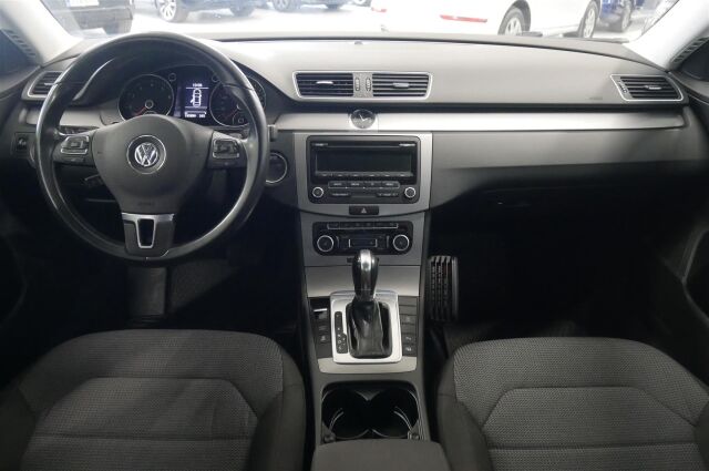 VOLKSWAGEN Passat 2012 Sedan Comfortline 1,4 TSI 90 kW (122 hv) DSG-automaatti BlueMotion Technology