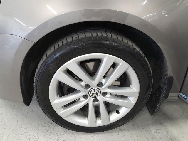 VOLKSWAGEN Passat 2012 Sedan Comfortline 1,4 TSI 90 kW (122 hv) DSG-automaatti BlueMotion Technology