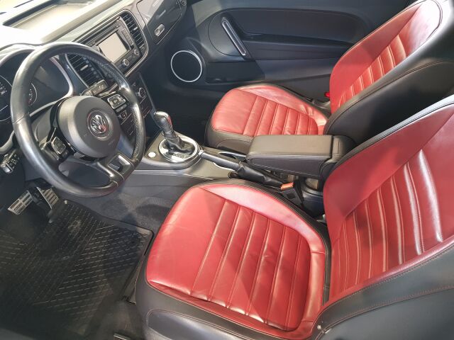 VOLKSWAGEN Beetle 2012 Sport 2,0 TSI 147 kW (200 hv) DSG-automaatti
