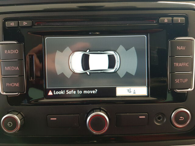 VOLKSWAGEN Beetle 2012 Sport 2,0 TSI 147 kW (200 hv) DSG-automaatti