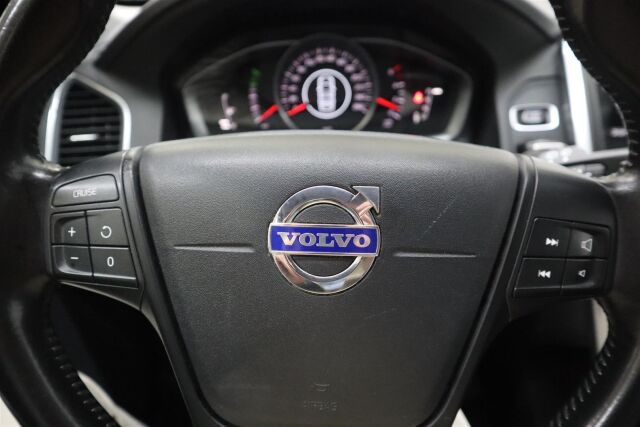 VOLVO XC60 2015 D4 Kinetic aut