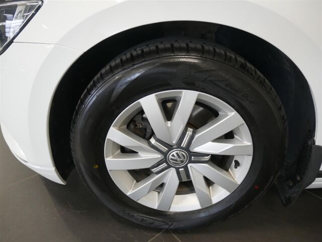 VOLKSWAGEN Passat 2015 Sedan Trendline 1,4 TSI 92 kW (125 hv) BlueMotion Technology