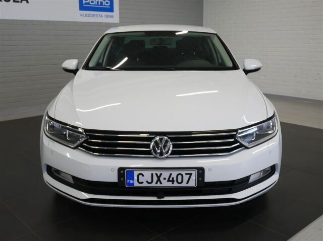 VOLKSWAGEN Passat 2015 Sedan Trendline 1,4 TSI 92 kW (125 hv) BlueMotion Technology