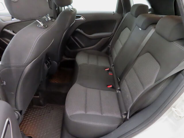 Mercedes-Benz B 2016 180 Automatic Edition