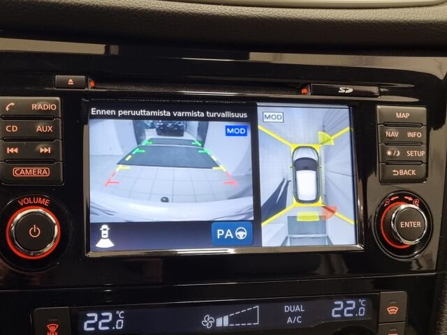 NISSAN Qashqai 2015 DIG-T 115 Business 360 2WD 6M/T E6 Alcantara / 360- Kamera / Koukku / LED / Navi