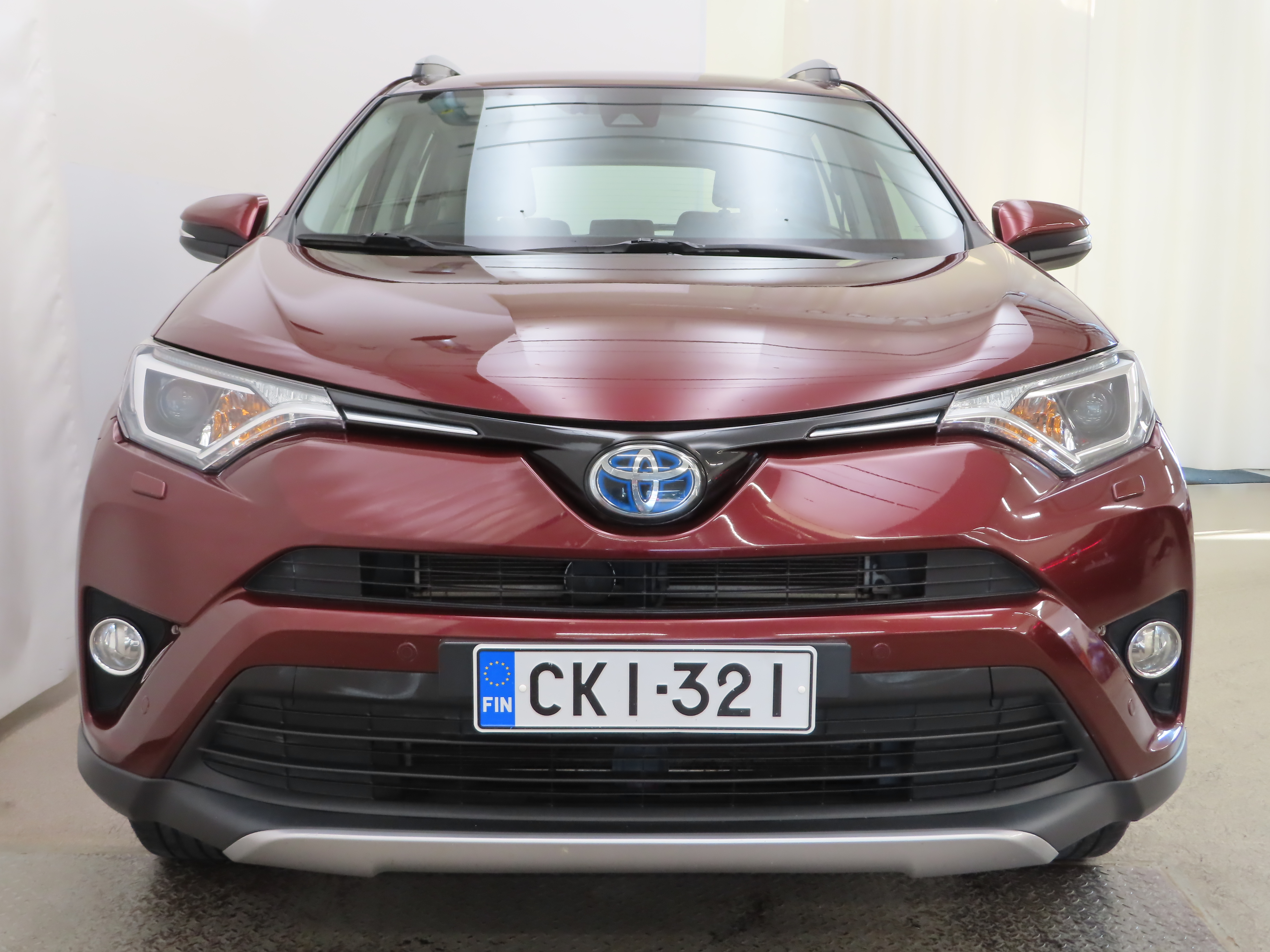 Toyota RAV4 2,5 Hybrid AWD Business 2016, photo 2/9