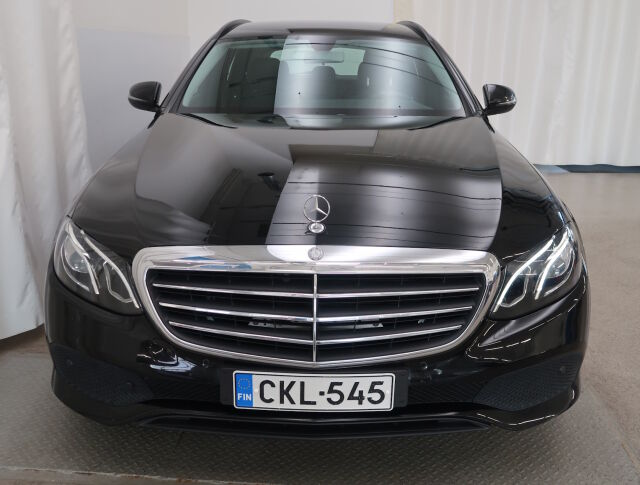 Mercedes-Benz E 2016 220 d T A Business