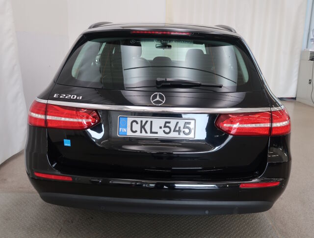 Mercedes-Benz E 2016 220 d T A Business