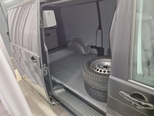 VOLKSWAGEN Transporter 2017 umpipakettiauto Pitkä 2,0 TDI 75 kW Black & Silver