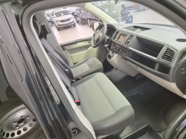 VOLKSWAGEN Transporter 2017 umpipakettiauto Pitkä 2,0 TDI 75 kW Black & Silver