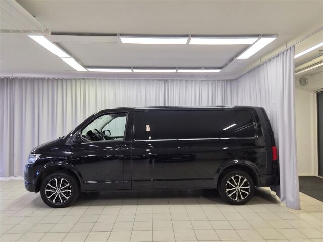 VOLKSWAGEN Transporter 2017 umpipakettiauto Pitkä 2,0 TDI 75 kW Black & Silver