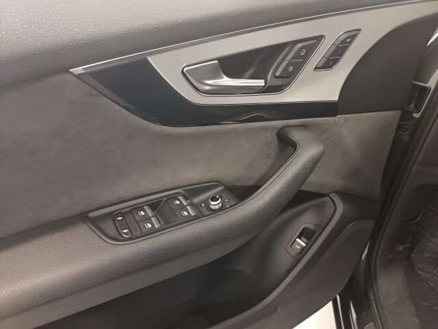 AUDI Q7 2016 Business 3,0 V6 TDI e-tron quattro tiptronic