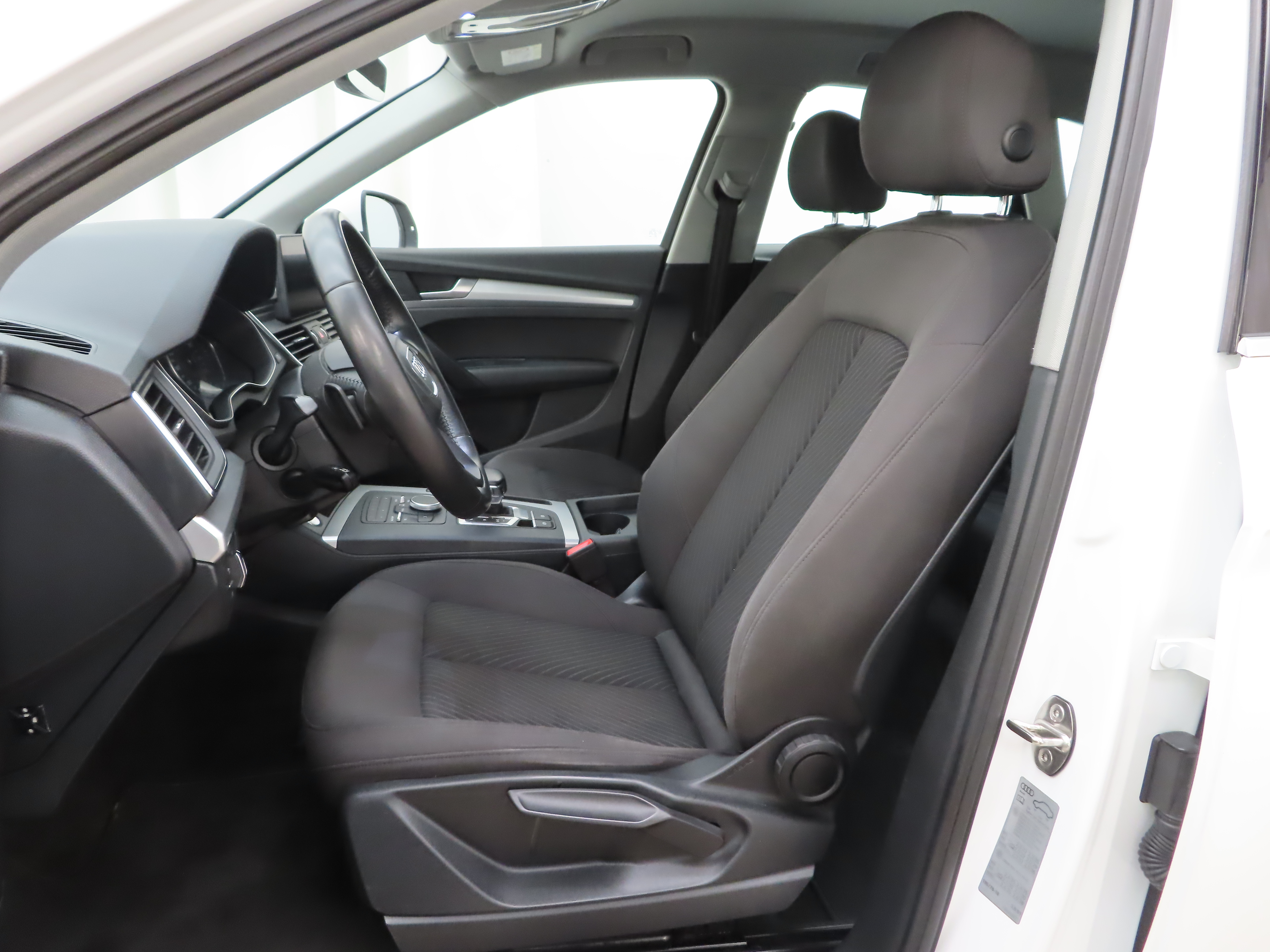 Audi Q5 2017, photo 6/11