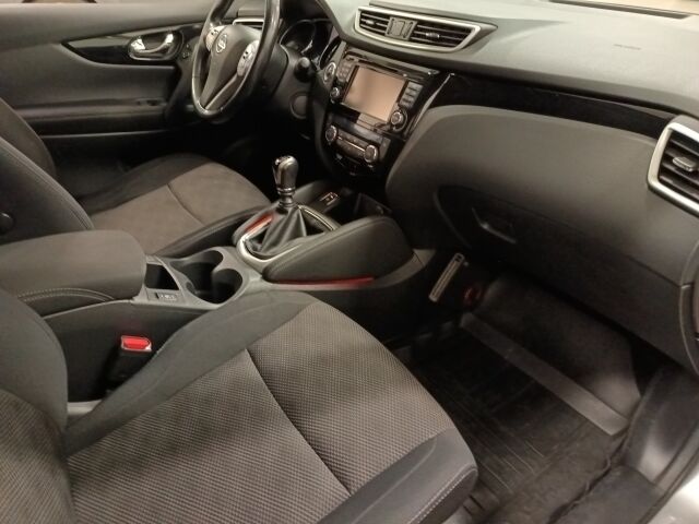 NISSAN Qashqai 2017 DIG-T 115 N-Connecta 2WD 6M/T**KOMIA JA KORKIA MAAVARA**