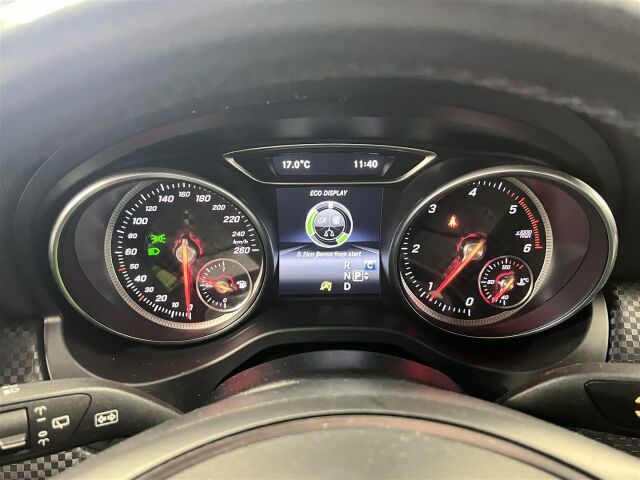 MERCEDES-BENZ A 2017 180 d A Premium Business
