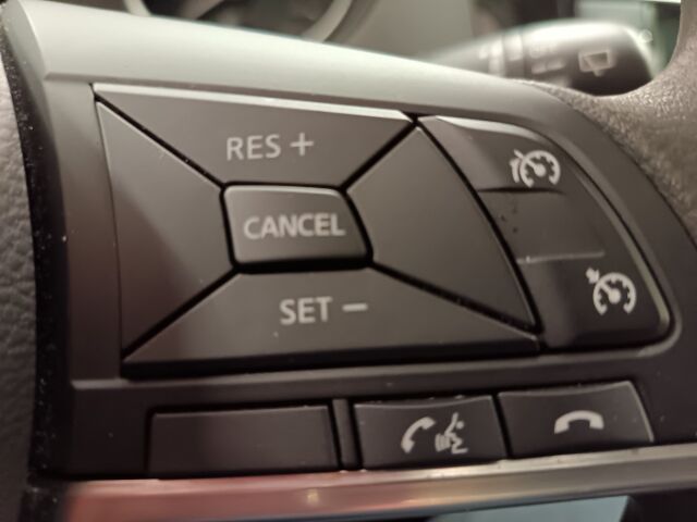 NISSAN Qashqai 2017 DIG-T 115 Visia City 2WD 6M/T