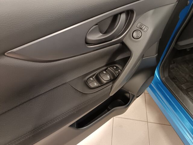 NISSAN Qashqai 2017 DIG-T 115 Visia City 2WD 6M/T