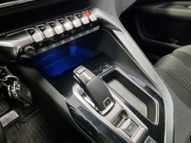 PEUGEOT 5008 2018 Active PureTech 130 Automaatti / Navi / Koukku / Digi-Mittaristo / P.Tutka