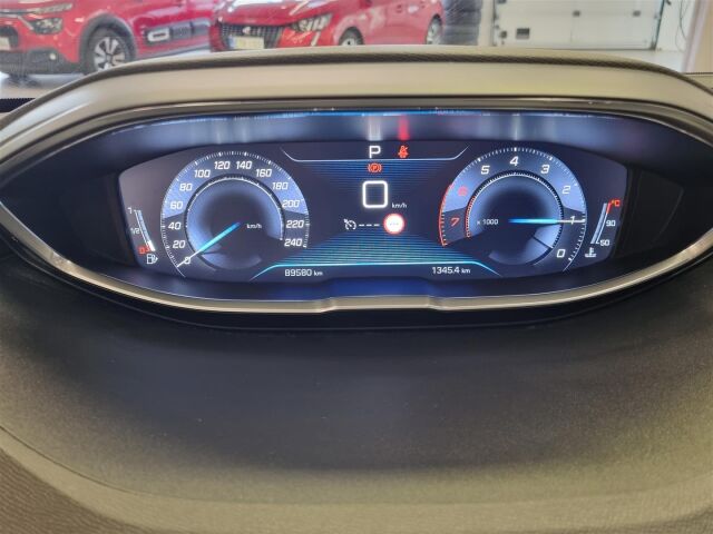 PEUGEOT 5008 2018 Active PureTech 130 Automaatti / Navi / Koukku / Digi-Mittaristo / P.Tutka