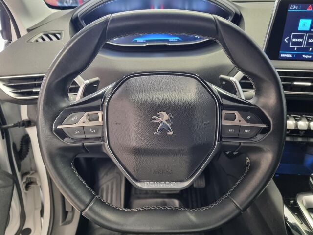 PEUGEOT 5008 2018 Active PureTech 130 Automaatti / Navi / Koukku / Digi-Mittaristo / P.Tutka