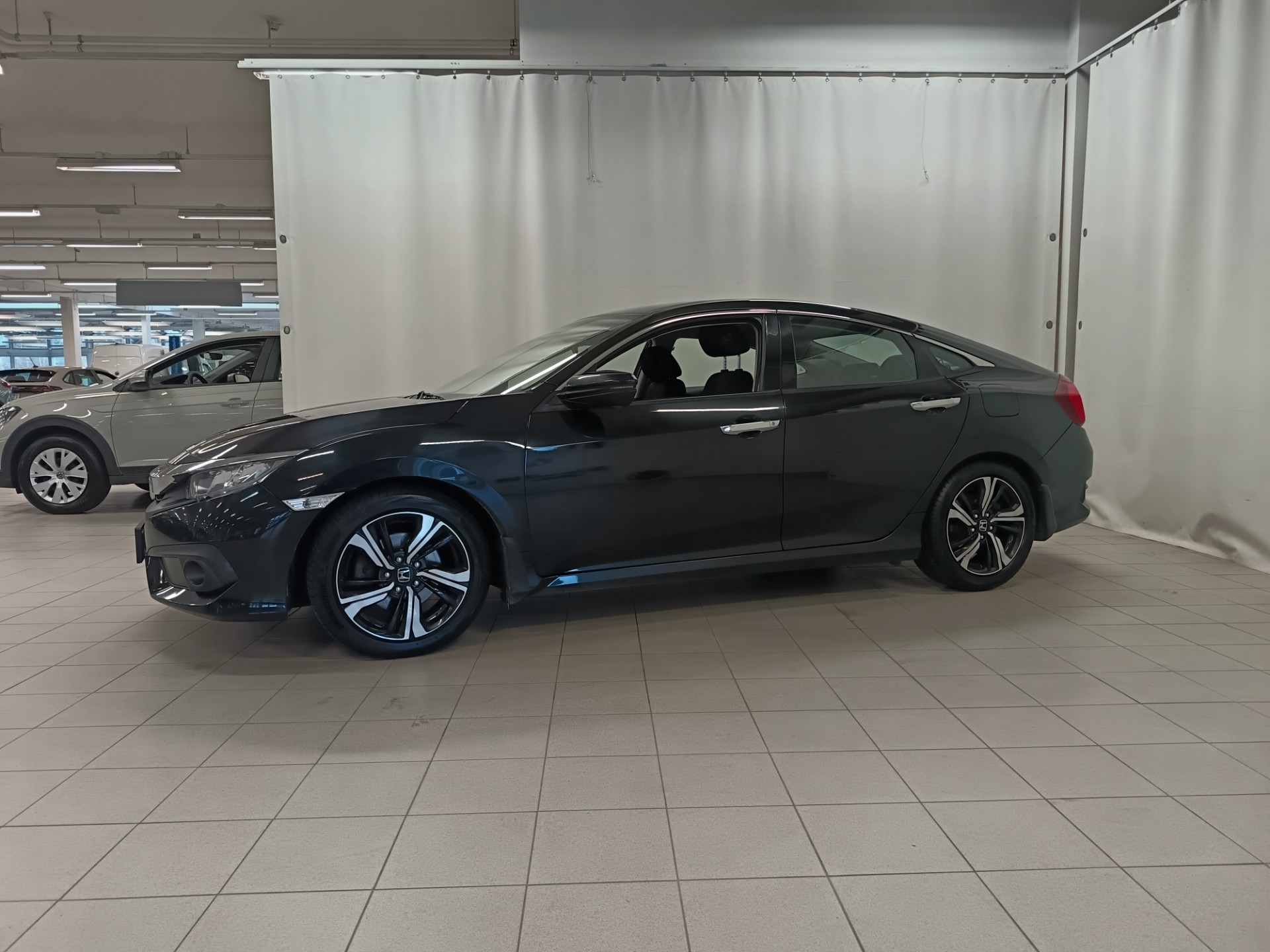 Honda Civic Sedan 182 hv Sport AT 2018, kuva 7/30