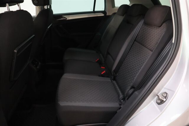 VOLKSWAGEN Tiguan 2018 Comfortline 1,4 TSI 92 kW (125 hv)