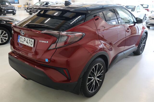 TOYOTA C-HR 2018 1,8 Hybrid Intense