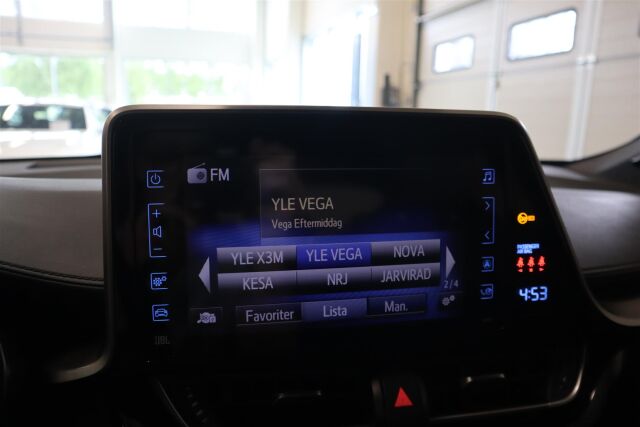 TOYOTA C-HR 2018 1,8 Hybrid Intense