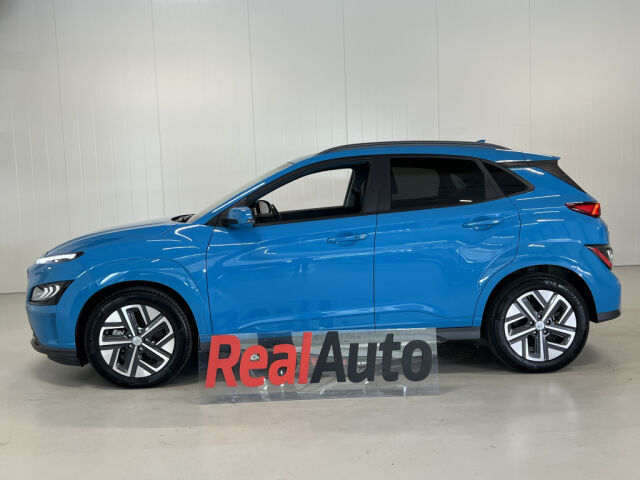 HYUNDAI Kona Electric 2021 electric 64 kWh 204 hv Style *Akkutesti 100% *Krell *Ajoavustinpaketti *Virtuaalimittaristo *Puolina
