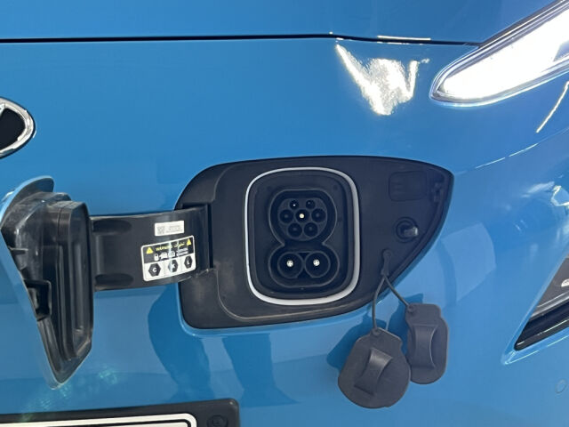 HYUNDAI Kona Electric 2021 electric 64 kWh 204 hv Style *Akkutesti 100% *Krell *Ajoavustinpaketti *Virtuaalimittaristo *Puolina