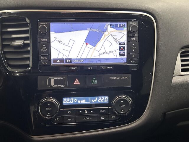 MITSUBISHI Outlander PHEV 2014 Comfort Plus Navi 4WD 5P