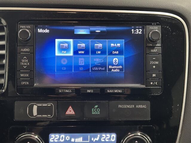 MITSUBISHI Outlander PHEV 2014 Comfort Plus Navi 4WD 5P