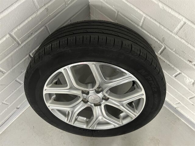 MITSUBISHI Outlander PHEV 2014 Comfort Plus Navi 4WD 5P