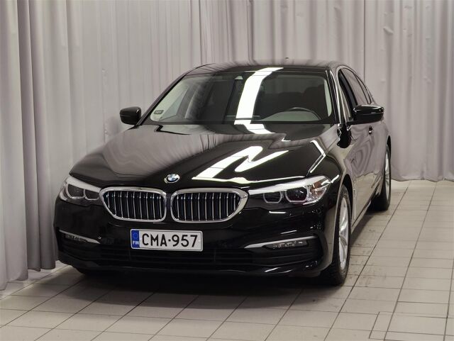 BMW 530 2019 G30 Sedan 530e A Charged Edition