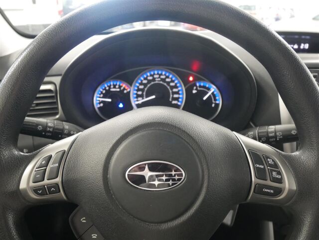 SUBARU Forester 2011 2,0 X EM AT Business