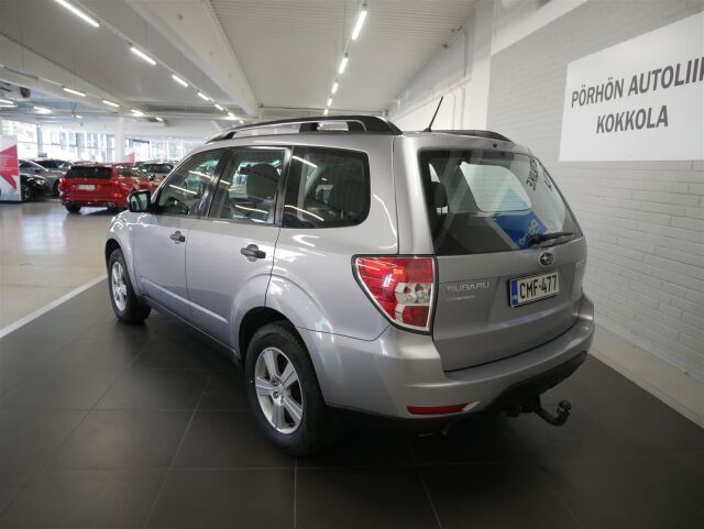 SUBARU Forester 2011 2,0 X EM AT Business