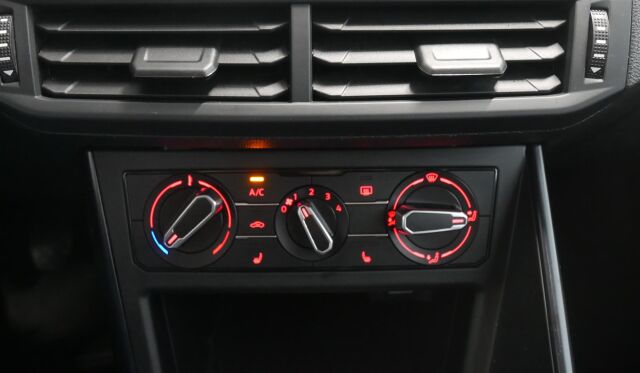 VOLKSWAGEN Polo 2019 Trendline 1,0 59 kW (80 hv)